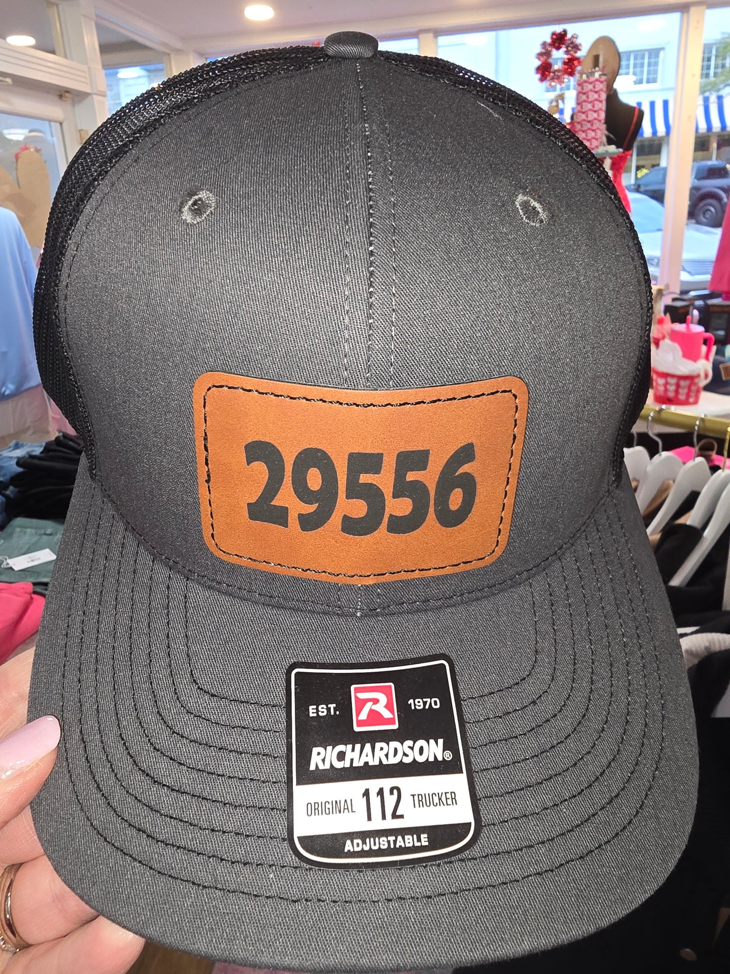 29556 hat