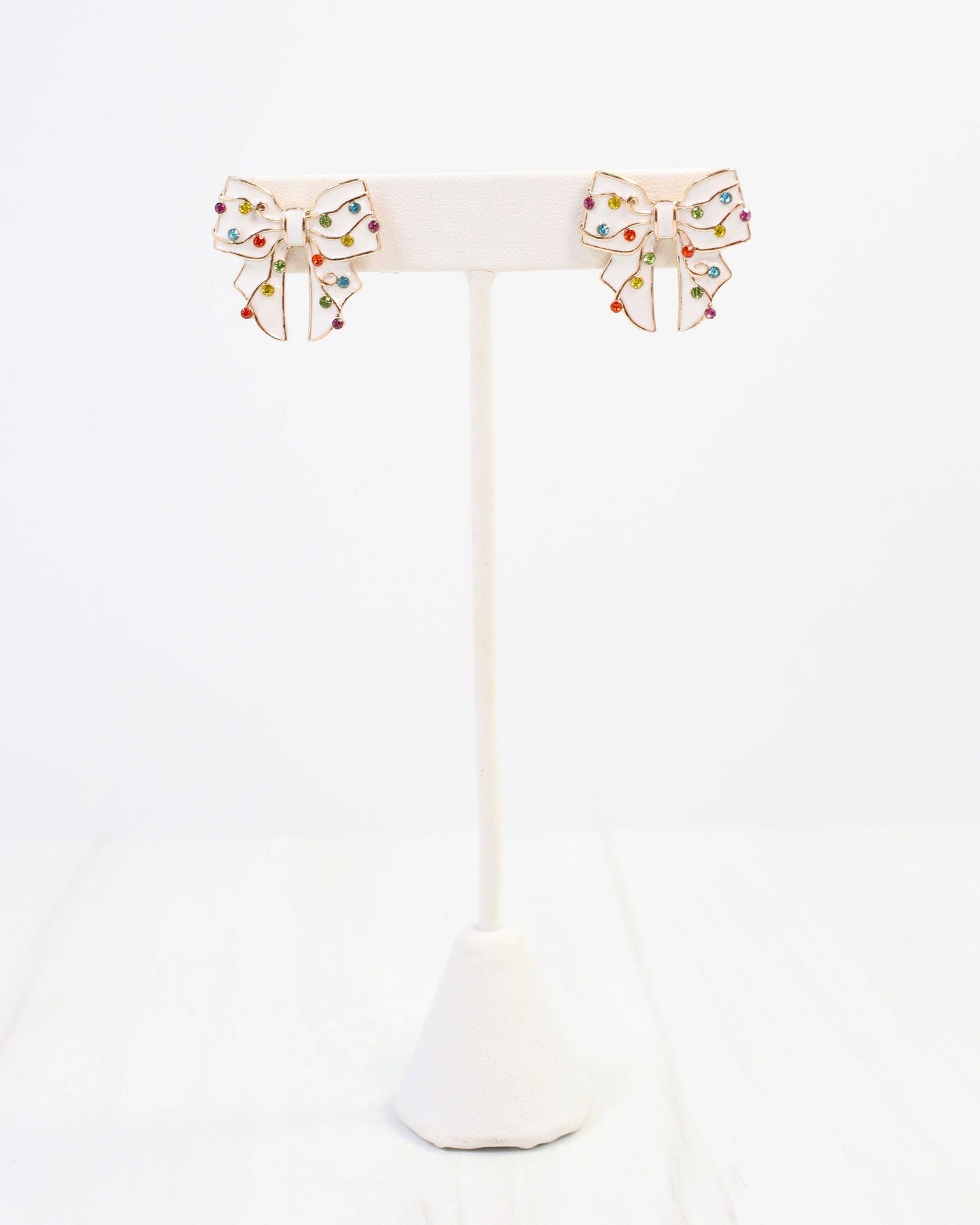 Blitzen Bow Stud White: Default