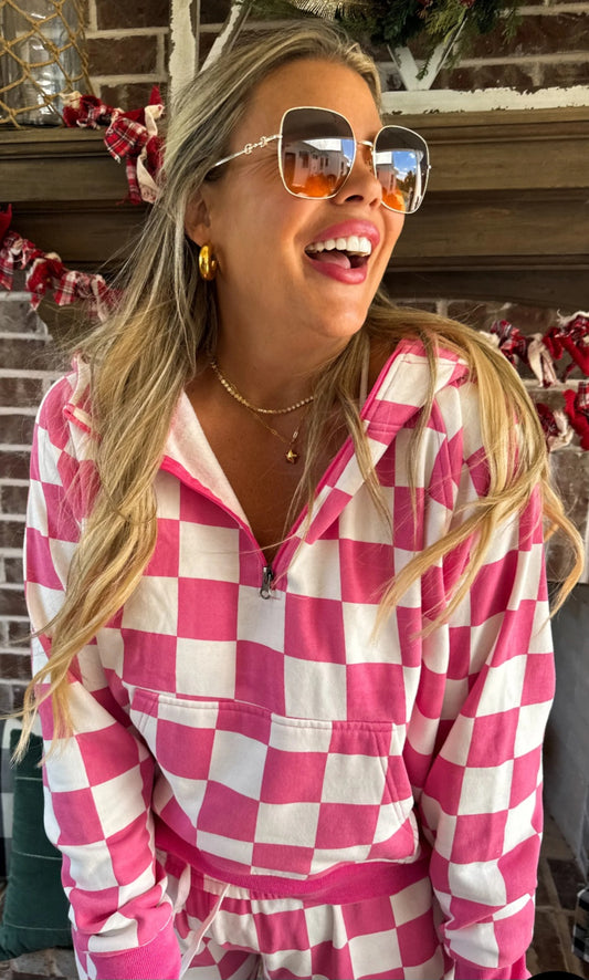 Check mate easy does it pullover