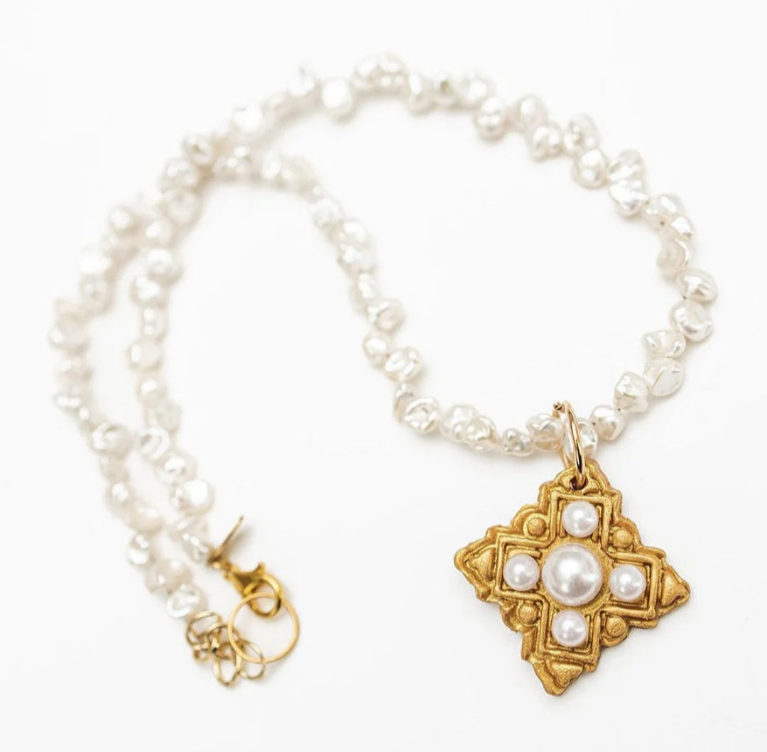 18" small freshwater Pearls necklace with Ellie pearl cross