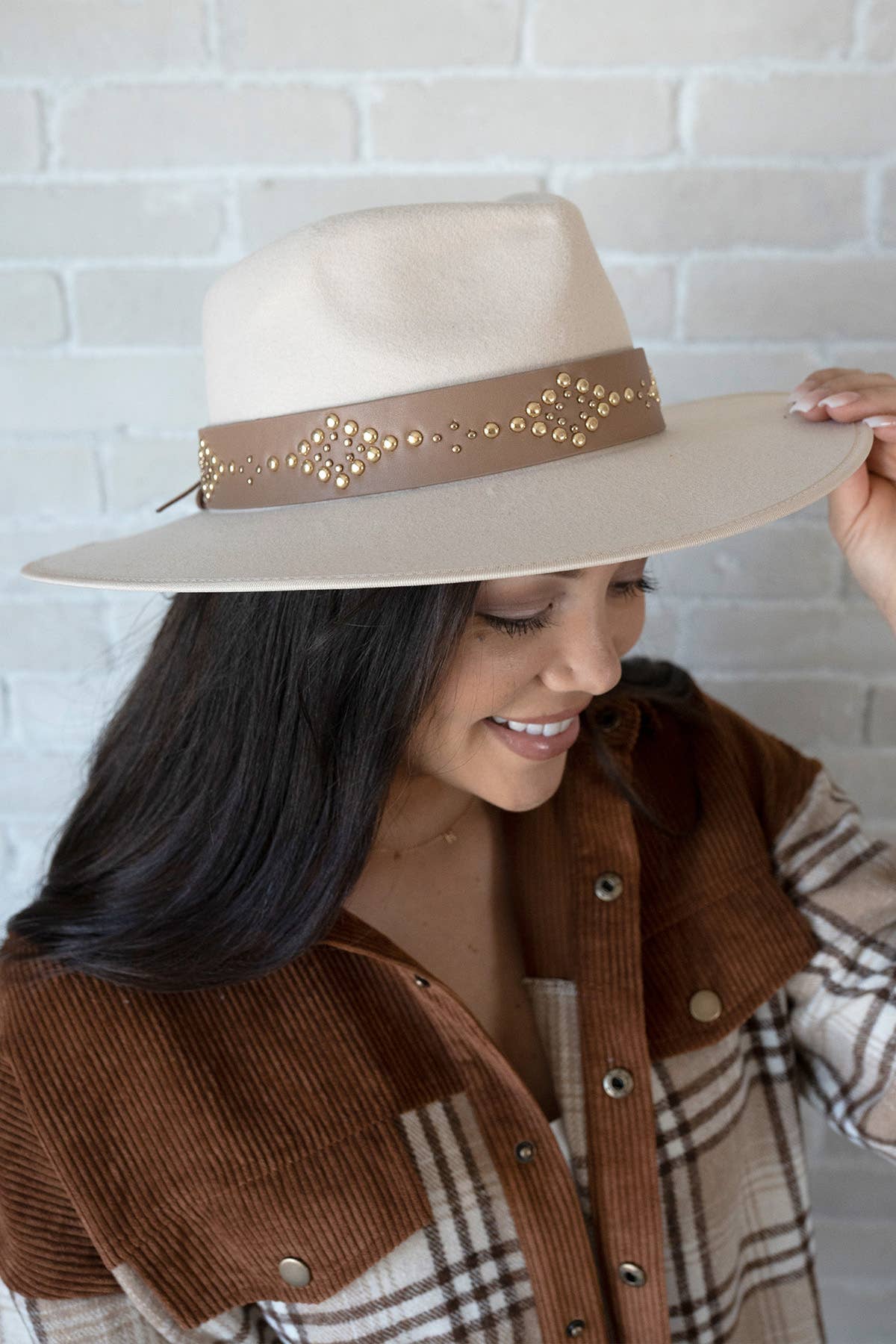 Glinda Grommet Trim Wide Brim Fedora: Black