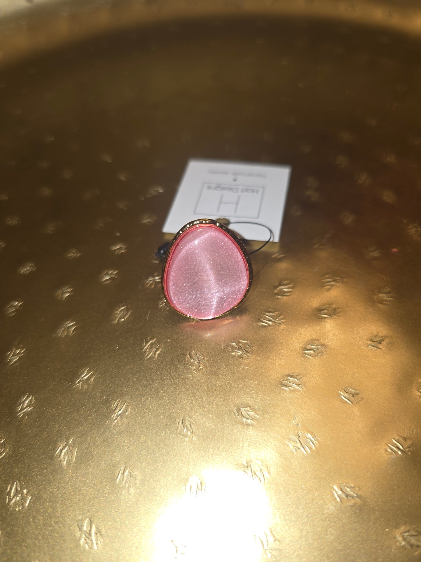 Tear drop adjustable ring