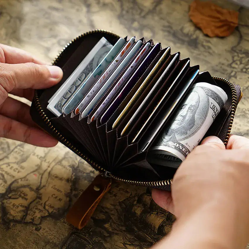 Credit Card Holder for Men Women, Geniune Leather Wallet: Dark Brown