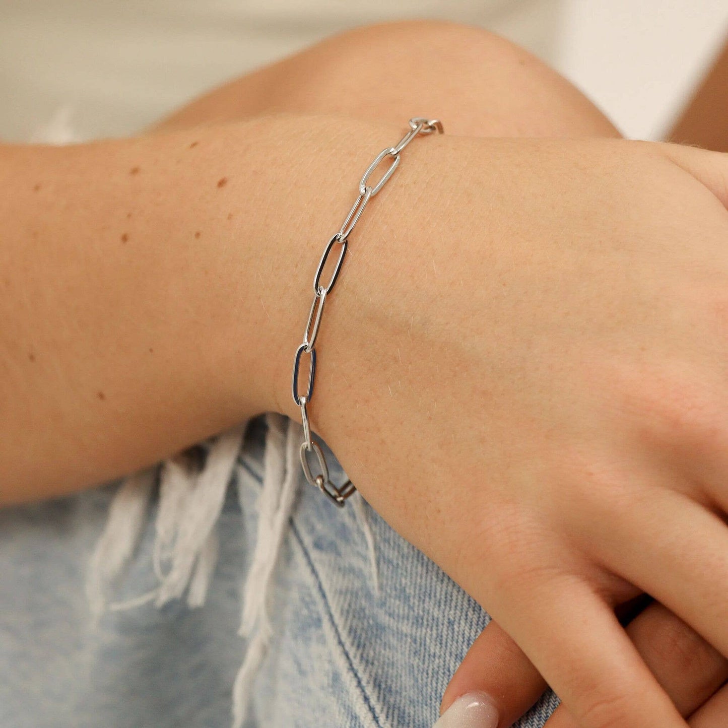 Stainless Steel Paperclip Chain Bracelet: Gold / 7"