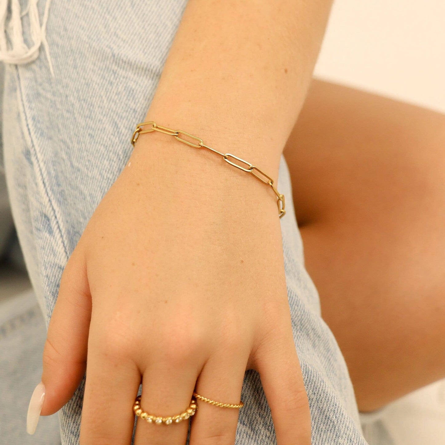 Stainless Steel Paperclip Chain Bracelet: Gold / 7"