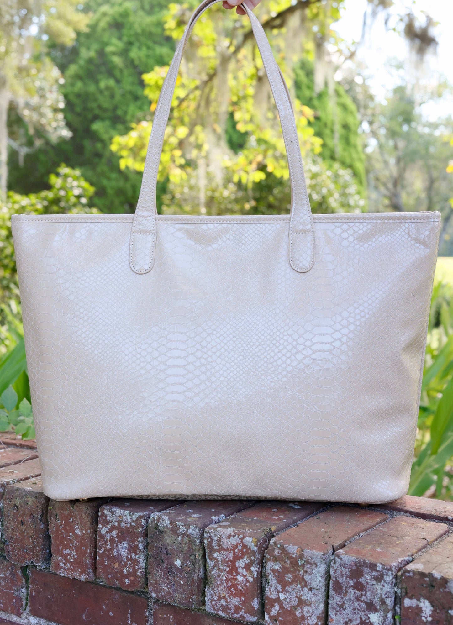 Daniela Large Tote TAN ES: Default