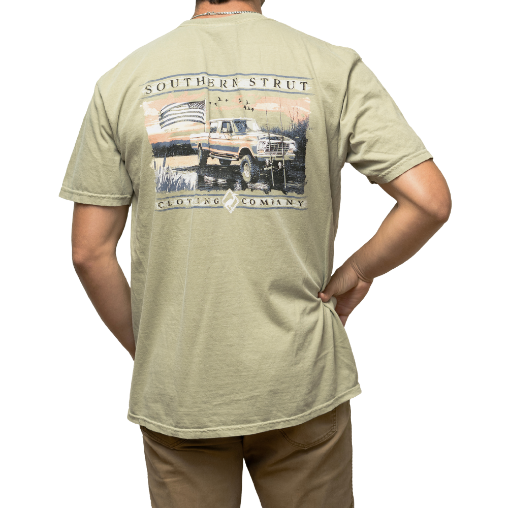 River Fishing T-Shirt: Khaki / S, M, 2XL