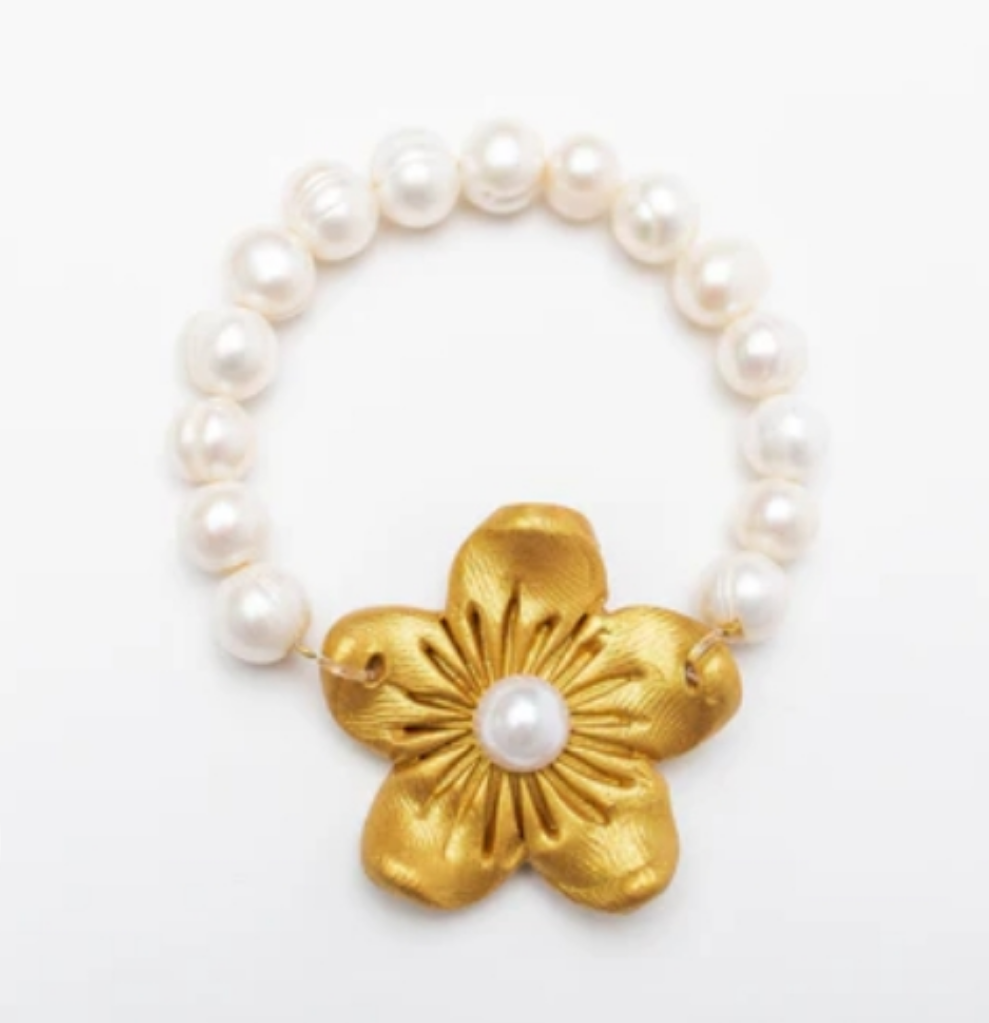 Freshwater Pearls with Gardenia Pearl Blossom