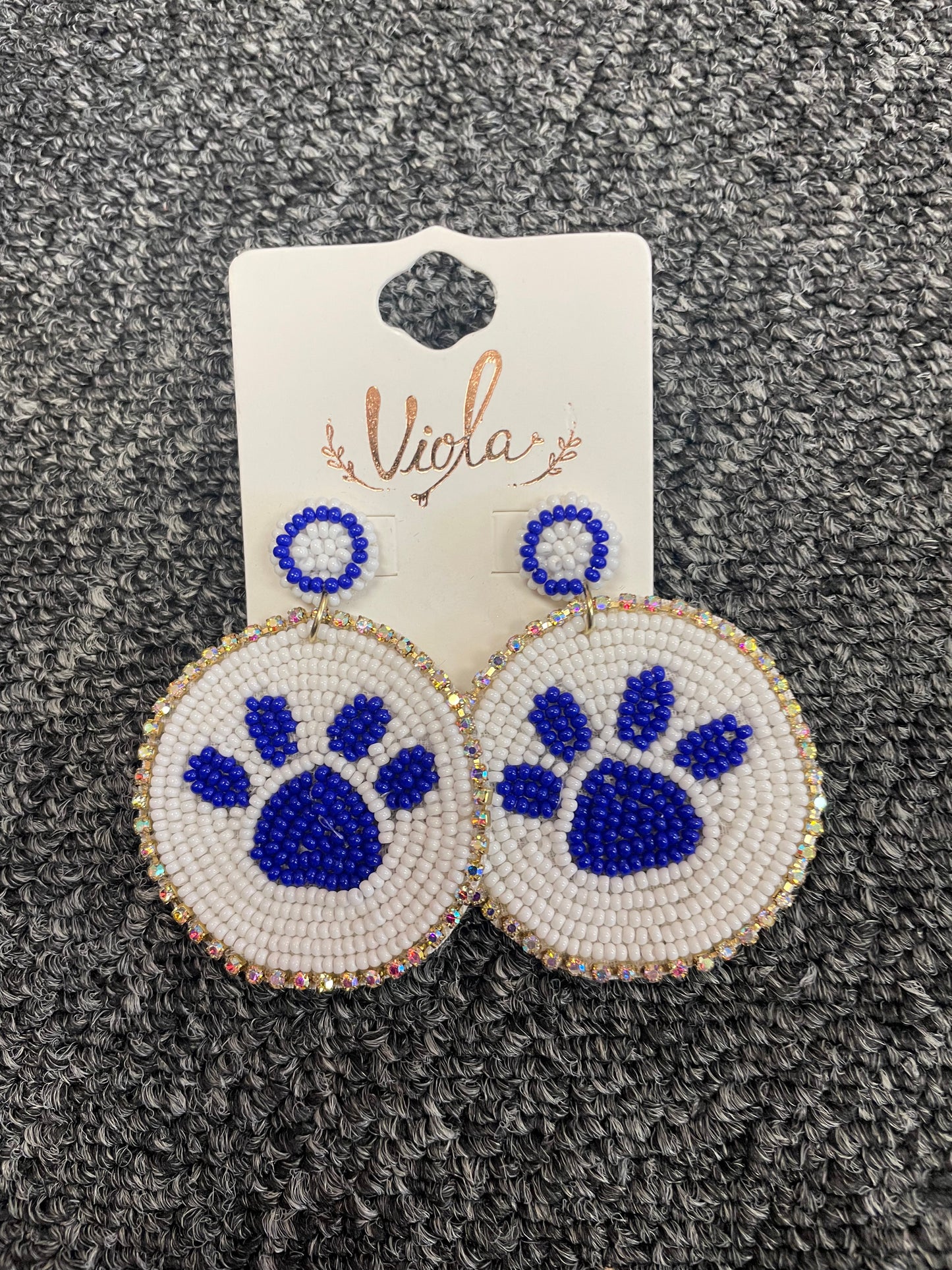 Beaded Paw, Royal