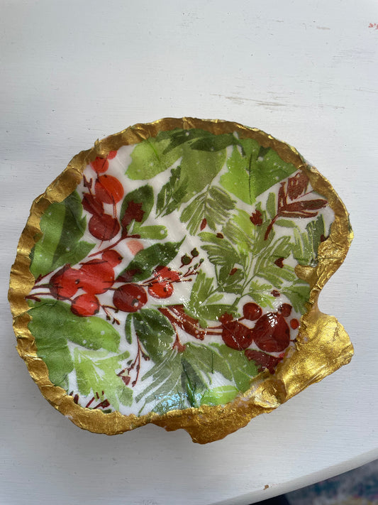 Large Cranberry Shell Tray