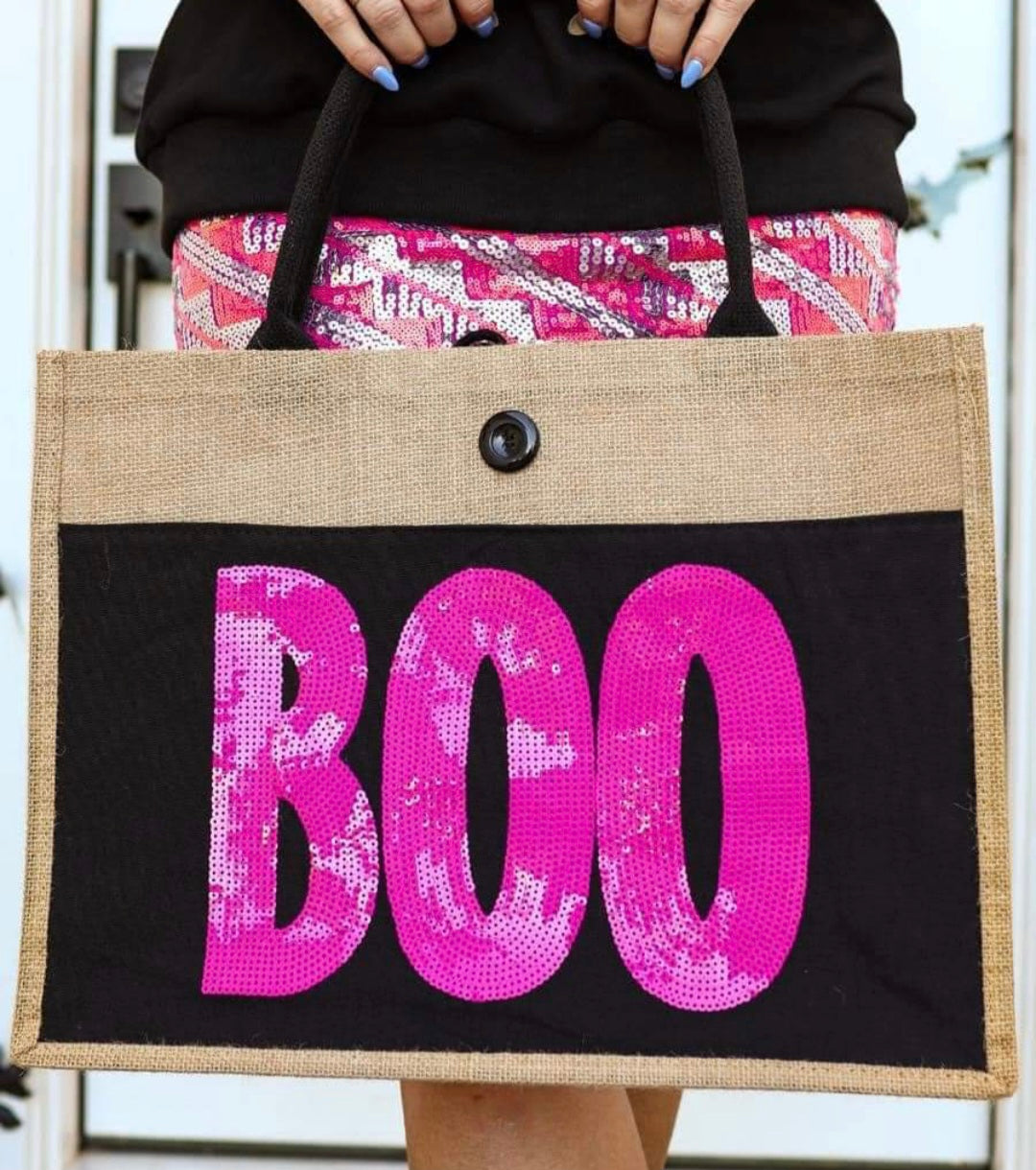 Boo, Pink Bag