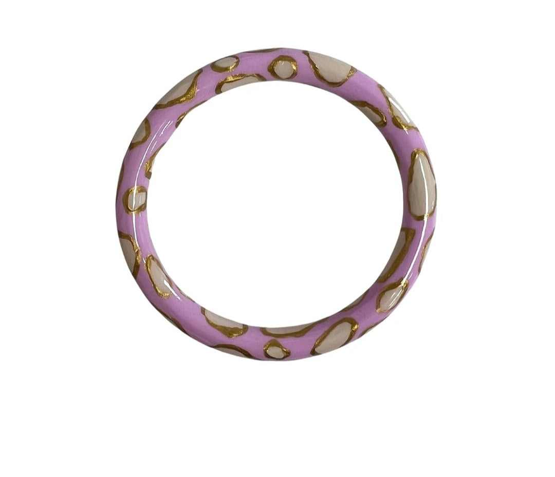 Oyster bangle in wisteria