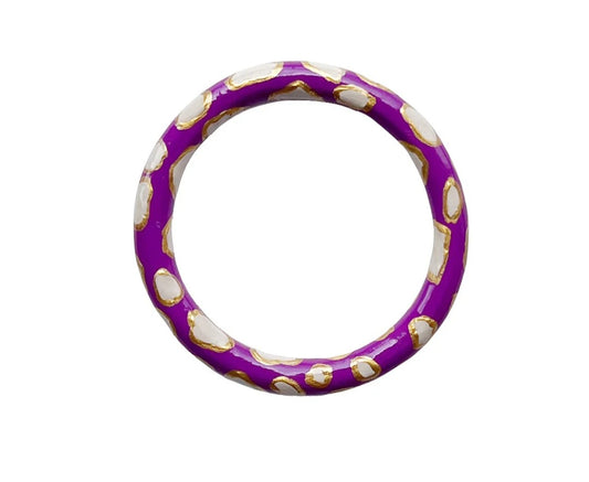 Oyster bangle in magenta