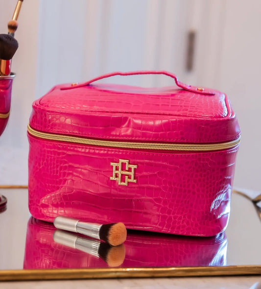 Hampton train case in hot pink