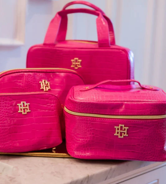 Hampton train case in hot pink