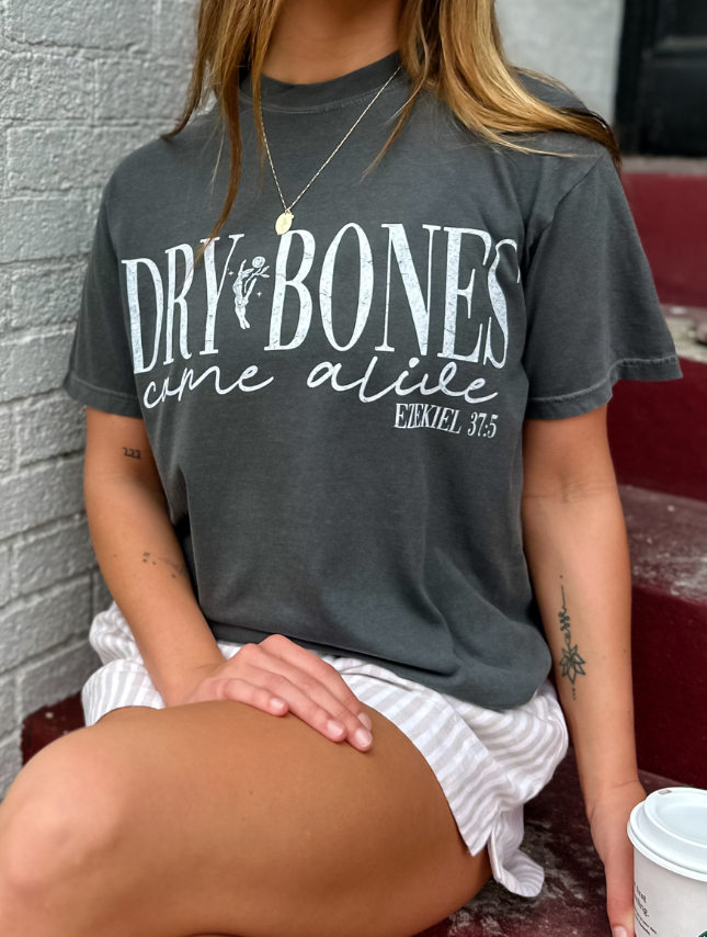 Dry Bones Come Alive Tee: Pepper / M