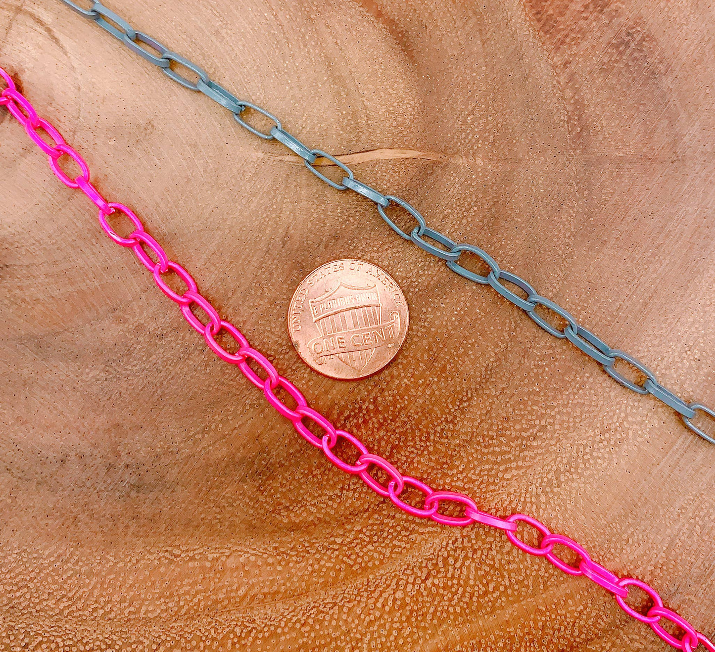 Enamel Cable Chain by Foot, Cable Chain Pink