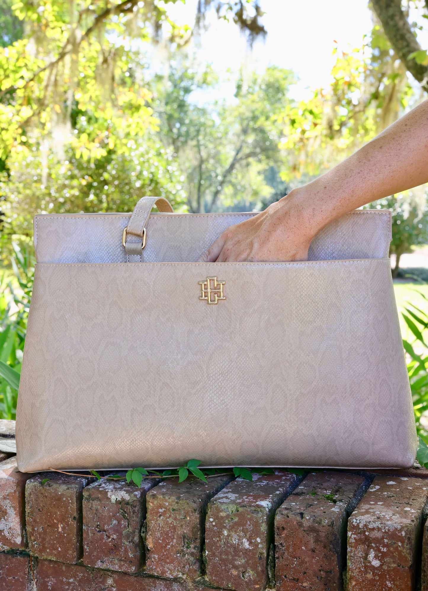 Lexi Versatile Tote TAUPE ES