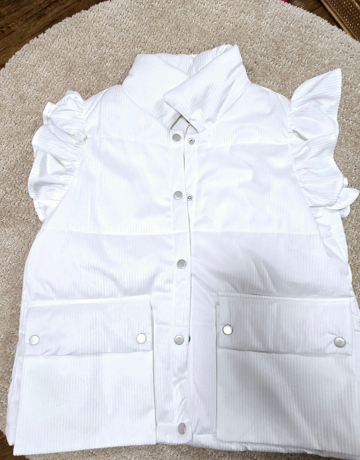 Ruffle sleeve vest