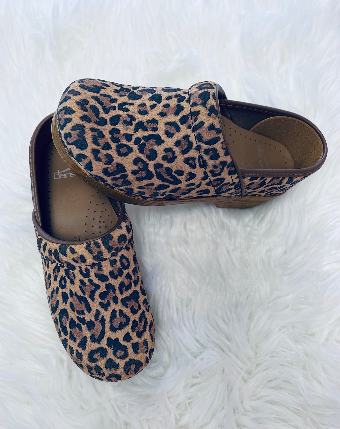 Professional Suede, Leopard